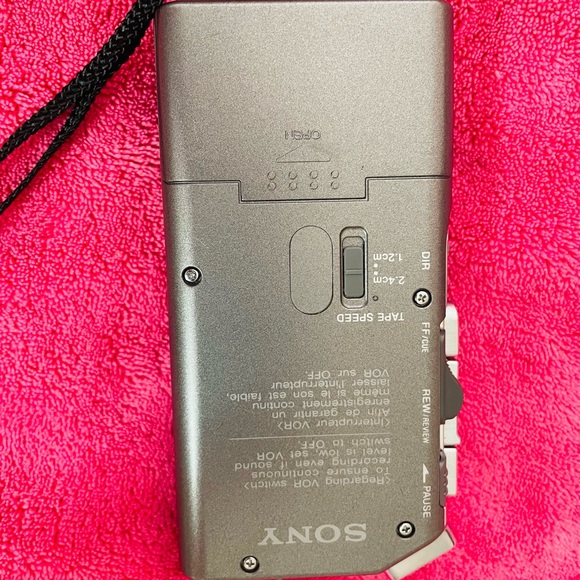 New, Sony microcassette recorder VOR M-730V. Not in box but new - Picture 4 of 6